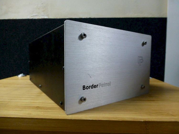 Image of Unison Research Simply Four Valve Amp with BorderPatrol Power Supply For sale at iDreamAV