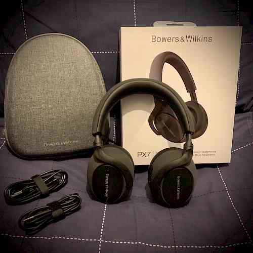 Ex-demo Bowers & Wilkins PX7