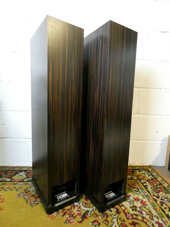 Image of Spendor D7 Floorstanding Speakers For sale at iDreamAV