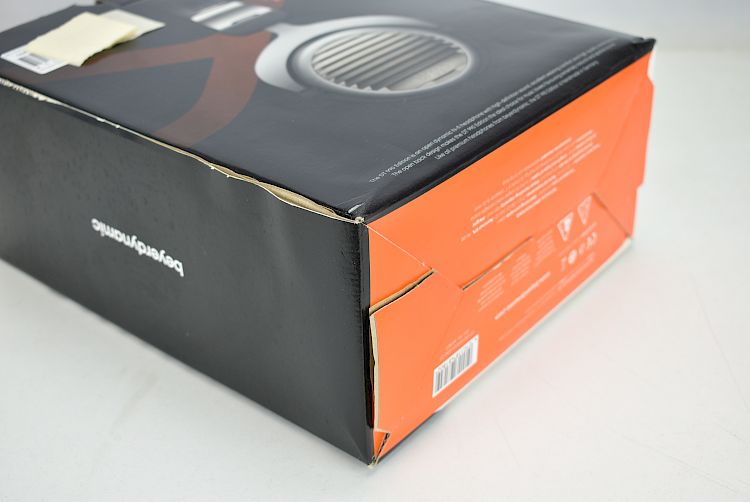 Image of Beyerdynamic DT 900 edition - Stereo headphones | Brand New - dealer For sale at iDreamAV