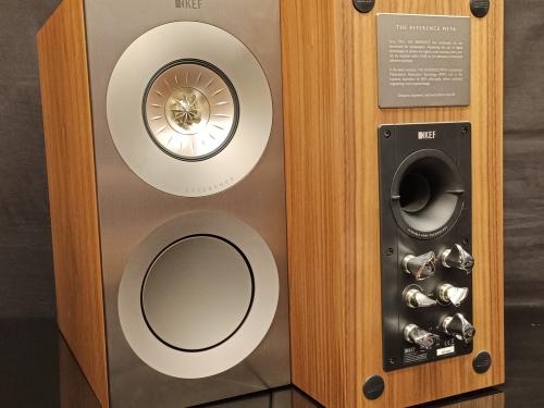Ex-demo KEF Reference 1 META