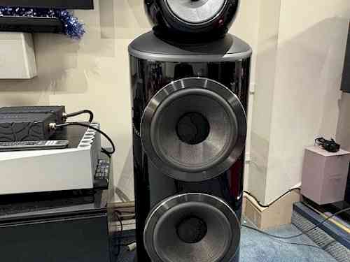 Ex-demo Bowers & Wilkins D801 D4