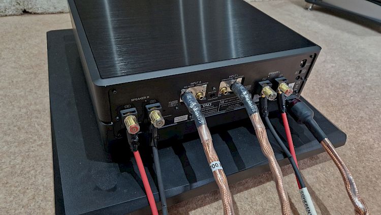 Image of TAD M2500 MK II power amplifier For sale at iDreamAV