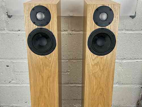 Used PMC Twenty5 23i Floorstanding Speakers for sale in Hull UK
