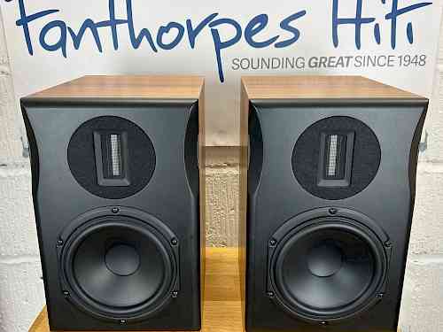 Used Neat Acoustics Majistra Bookshelf Speakers for sale in Hull UK