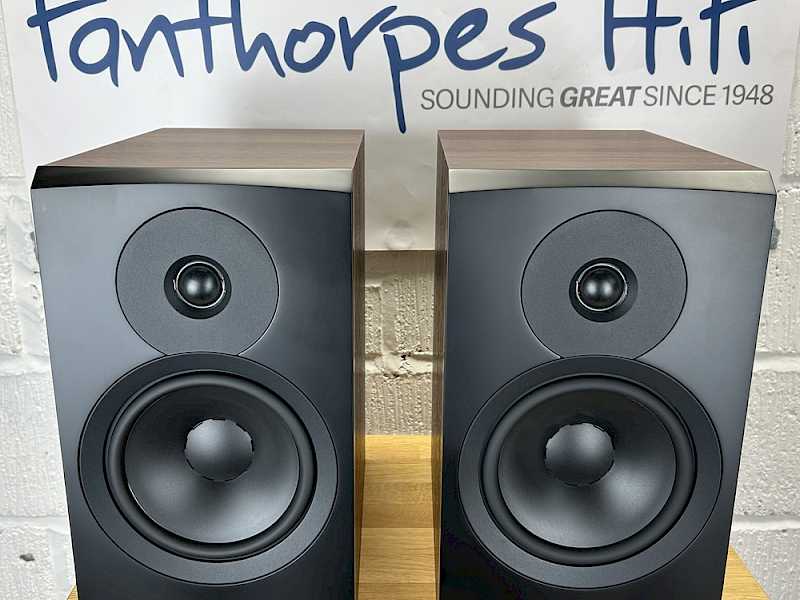 Dynaudio Emit 20 Bookshelf Speakers for sale - image 1