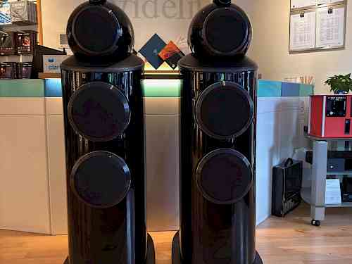 Ex-demo Bowers & Wilkins 802 D4 for sale in Kingston-Upon-Thames UK