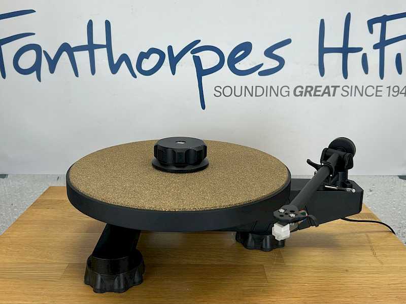 AVID Ingenium Turntable for sale - image 1