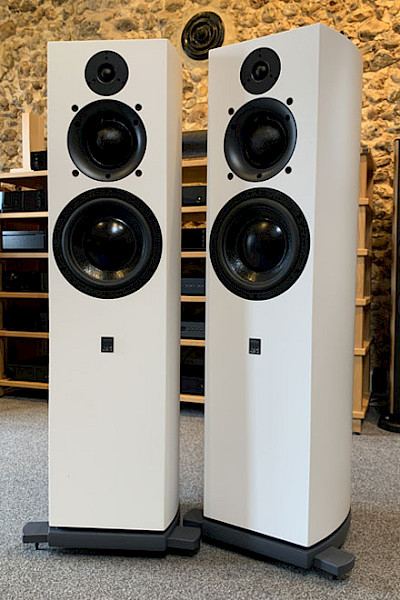 ATC SCM40 for sale - image 1