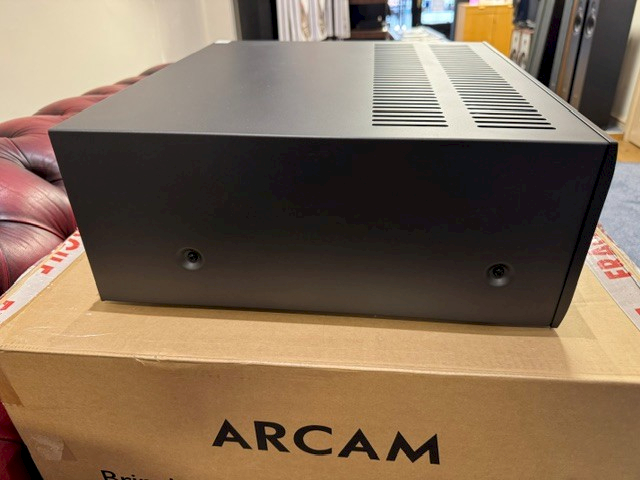 Arcam AVR21 for sale - image 1