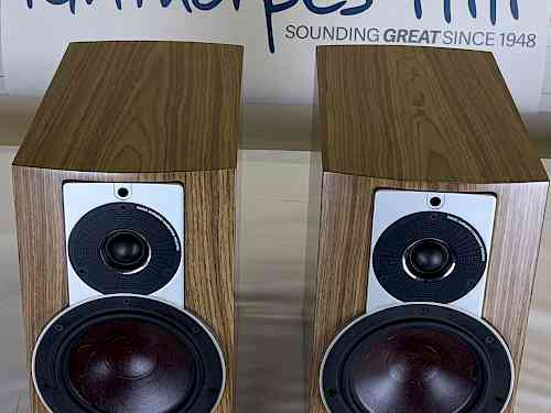 Used Dali Rubicon 2 Bookshelf Speakers for sale in Hull UK