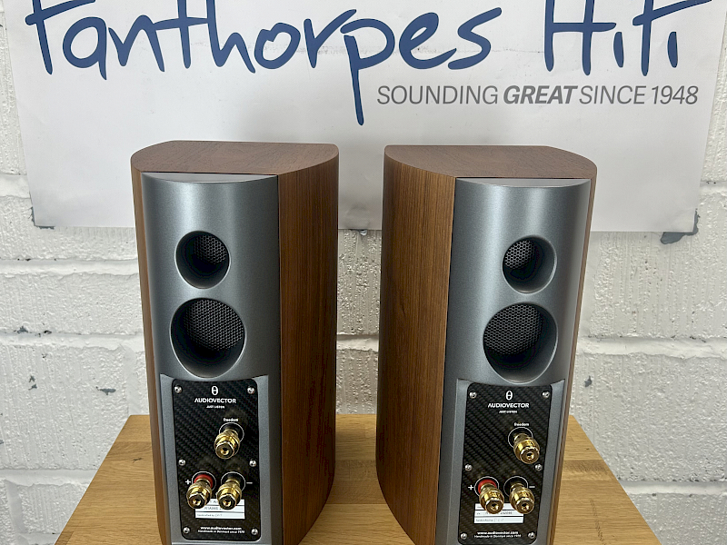 AudioVector R1 Arrete Bookshelf Speakers for sale - image 1